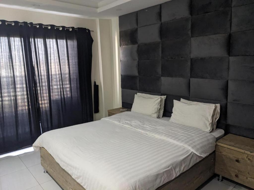 Lavish Hotel Rawalpindi Zewnętrze zdjęcie